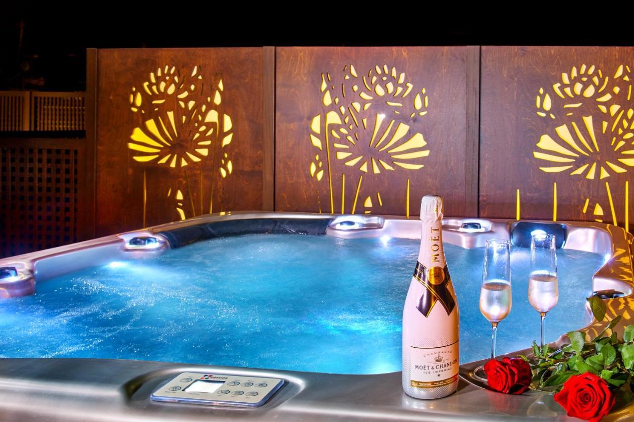 Vista Del Porto Luxury Suites 레팀노 외부 사진