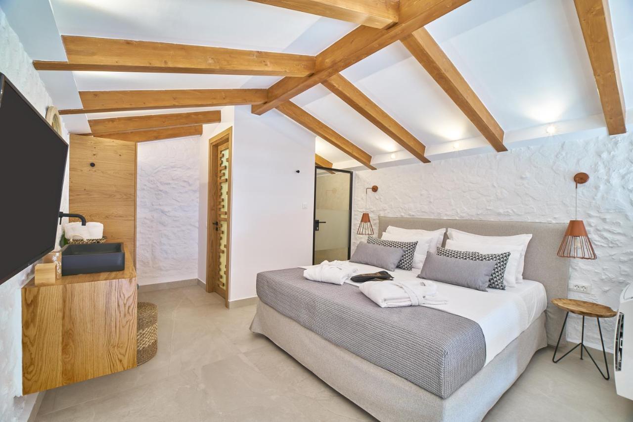 Vista Del Porto Luxury Suites 레팀노 외부 사진